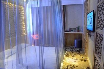 Yichang Xiangjiang No. 1 Hotel Exterior photo