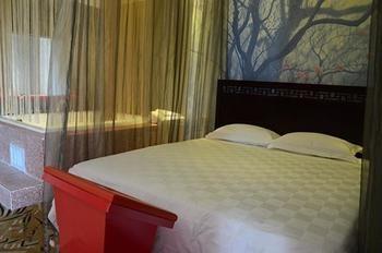 Yichang Xiangjiang No. 1 Hotel Exterior photo