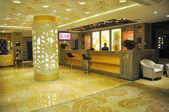 Yichang Xiangjiang No. 1 Hotel Exterior photo